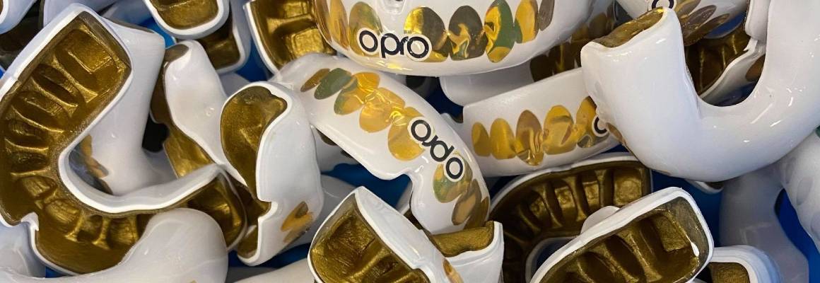 Протектор за уста