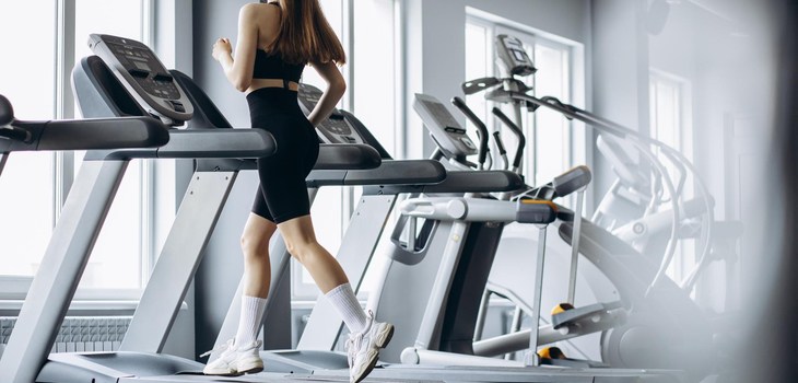 бягаща пътека под наклон