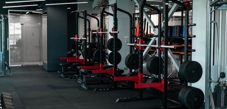 най-доброто фитнес оборудване за тренировка в апартамент