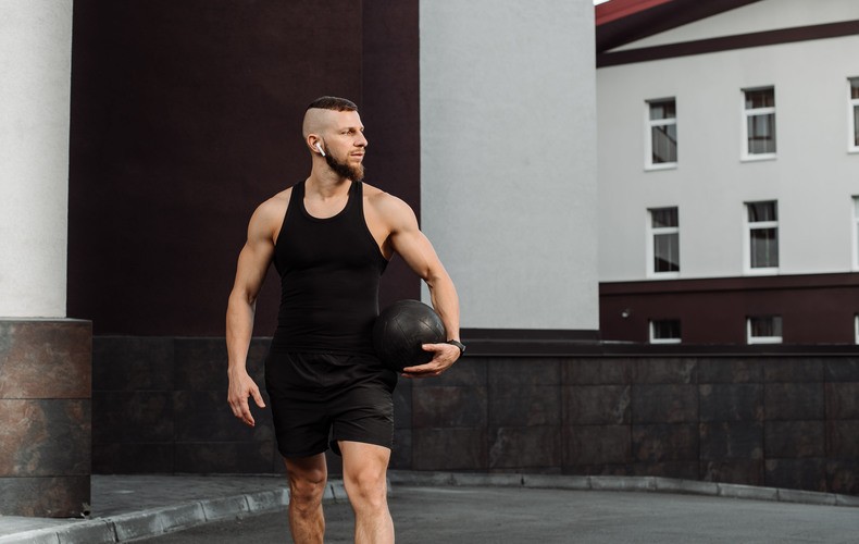 фитнес шорти